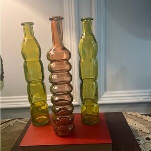 Set of 3 glass bottles